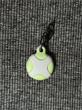 Apple AirTag Silicone Holder Keychain Sage Green & Grey